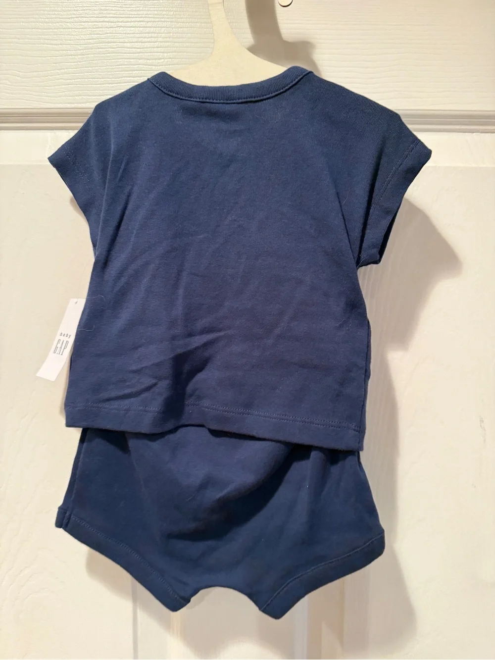 Baby Gap Navy Blue Elephant Two-Piece Set Short Sleeve Shirt & Shorts 3-6M